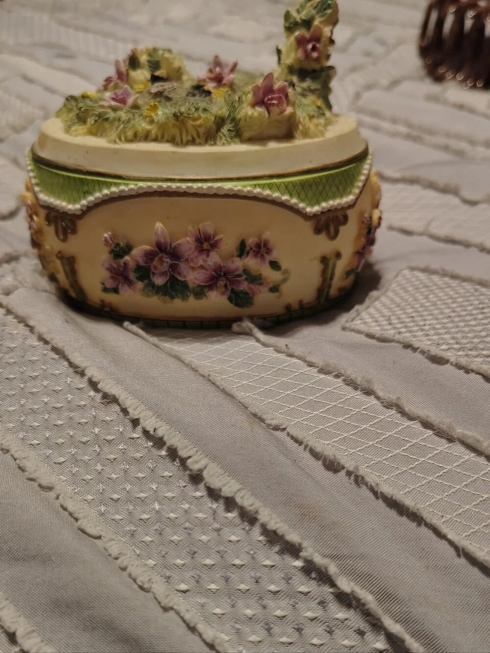 Holsted House Music Box Trinket Box Mother's Love Oval Shaped 2001 Deer Floral